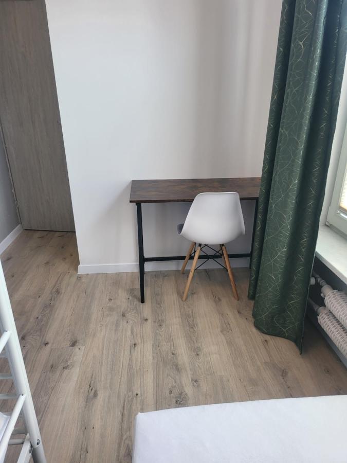 Rooms4Rest Wiertnicza - Private Rooms For Tourists - Atr Consulting Sp, Z O,O, Varşovia Exterior foto