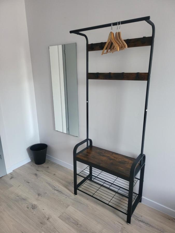 Rooms4Rest Wiertnicza - Private Rooms For Tourists - Atr Consulting Sp, Z O,O, Varşovia Exterior foto
