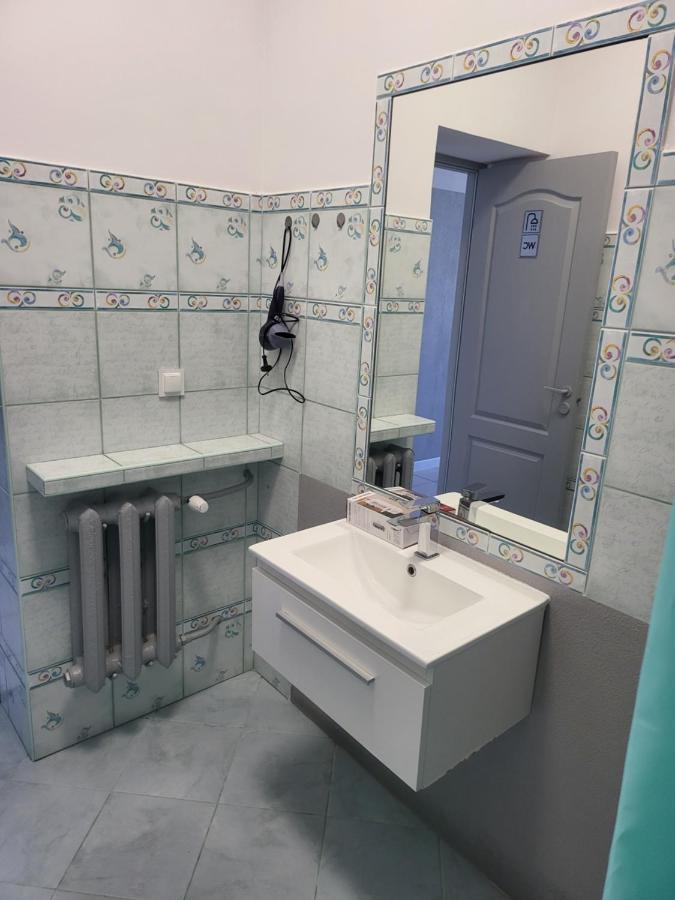 Rooms4Rest Wiertnicza - Private Rooms For Tourists - Atr Consulting Sp, Z O,O, Varşovia Exterior foto