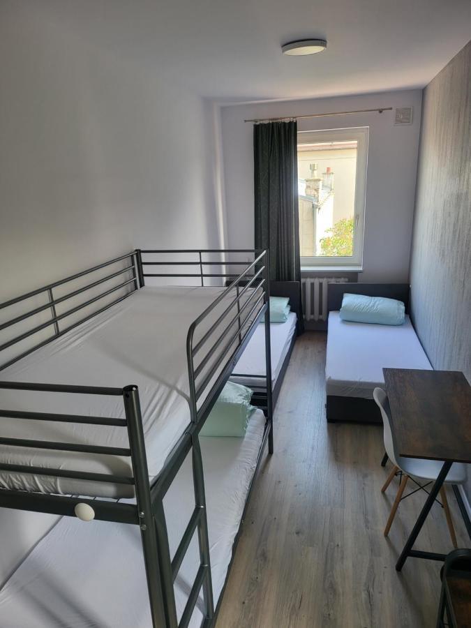 Rooms4Rest Wiertnicza - Private Rooms For Tourists - Atr Consulting Sp, Z O,O, Varşovia Exterior foto