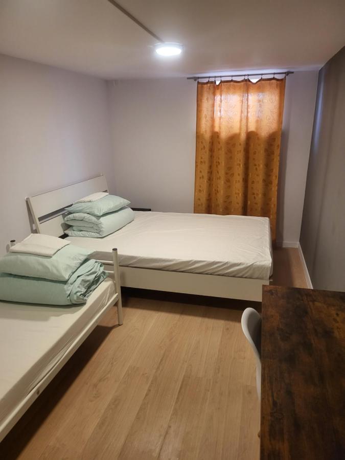 Rooms4Rest Wiertnicza - Private Rooms For Tourists - Atr Consulting Sp, Z O,O, Varşovia Exterior foto