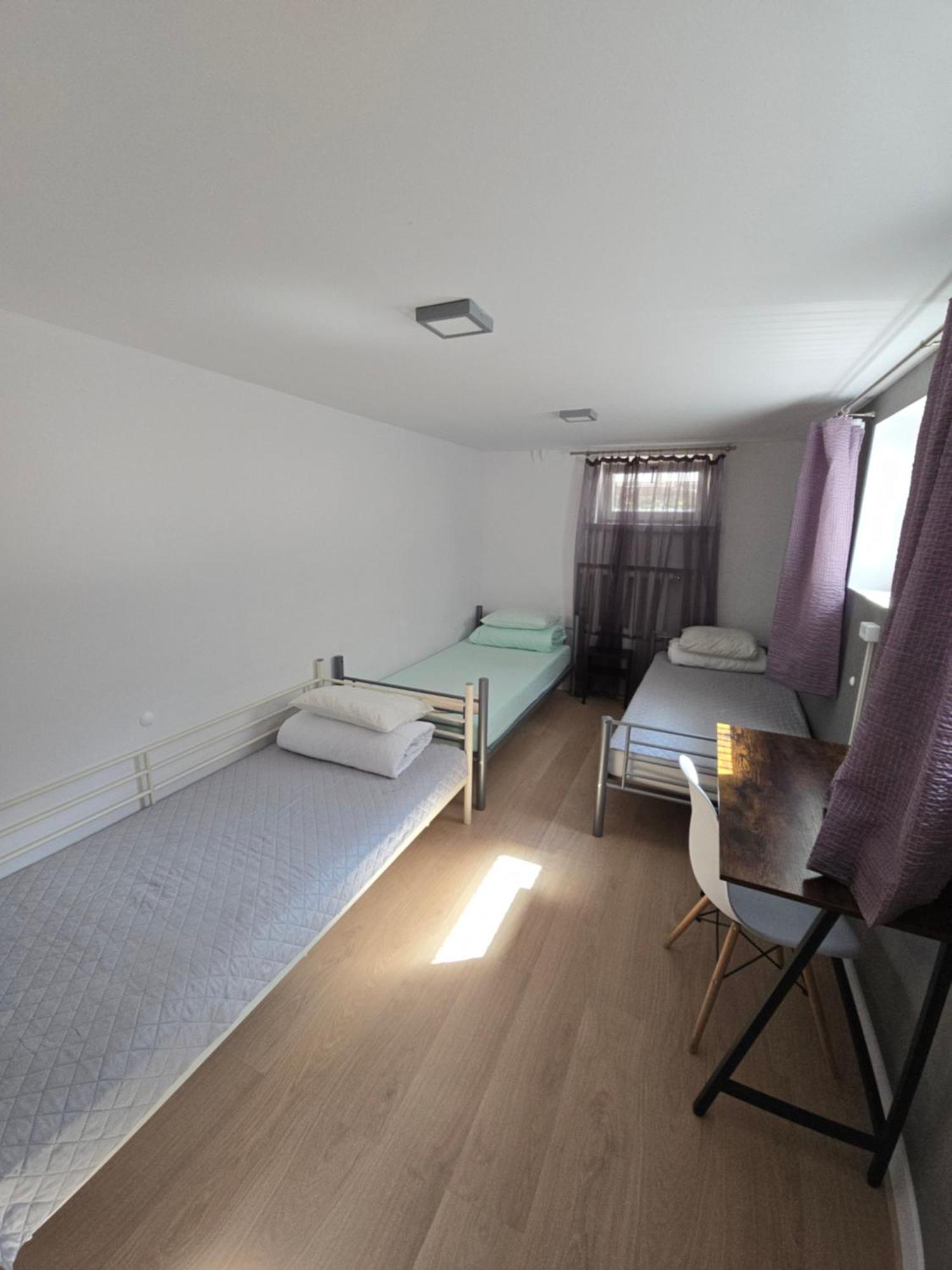 Rooms4Rest Wiertnicza - Private Rooms For Tourists - Atr Consulting Sp, Z O,O, Varşovia Exterior foto